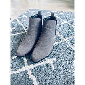 ASOS Men’s Chelsea Boots Size 7